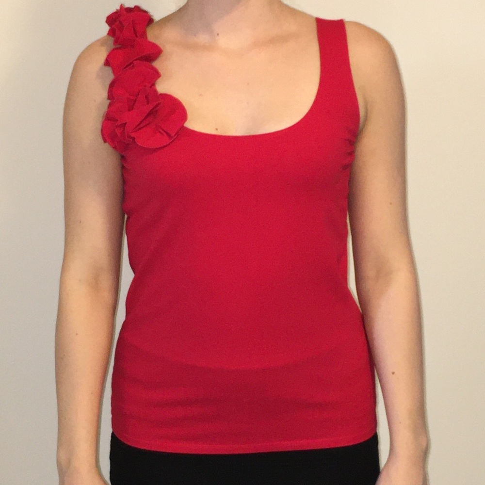 Women’s sleeveless shirt